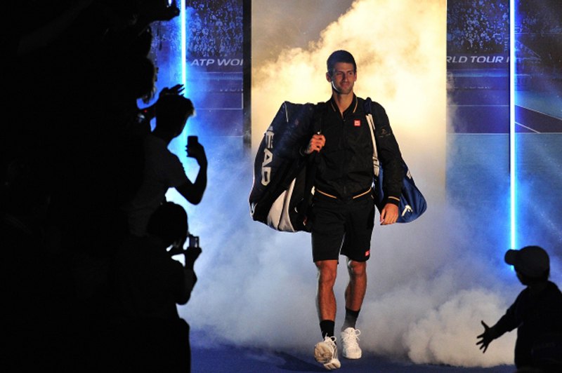 Српски тенисер Новак Ђоковић успјешно је стартовао на завршном турниру сезоне у Лондону пошто је у првом колу А групе савладао Француза Жоа-Вилфреда Цонгу са 2:0 у сетовима - 7:6 (7:4), 6:3...
