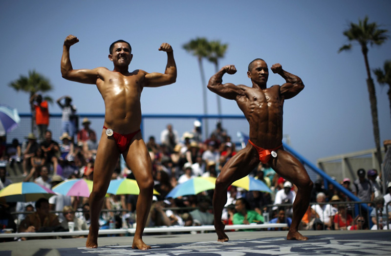 Годишње "Muscle Beach" такмичење у бодибилдингу, Лос Анђелес...