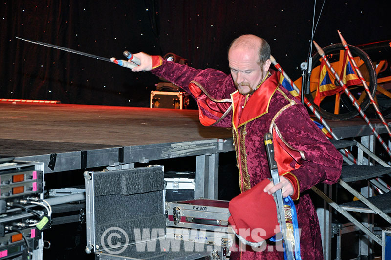 Државни плесни ансанбл "Руски козаци" наступио је у Бања Луци у спортском центру "Борик".