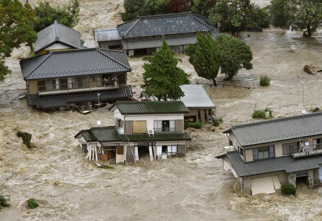 Поплаве у Јапану (AP foto - Kyodo news via AP)