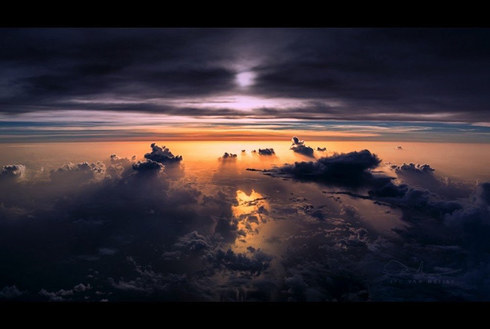 Поглед из кокпита - залазак сунца изнад Атлантског океана (Фото: Christiaan Van Heijst)