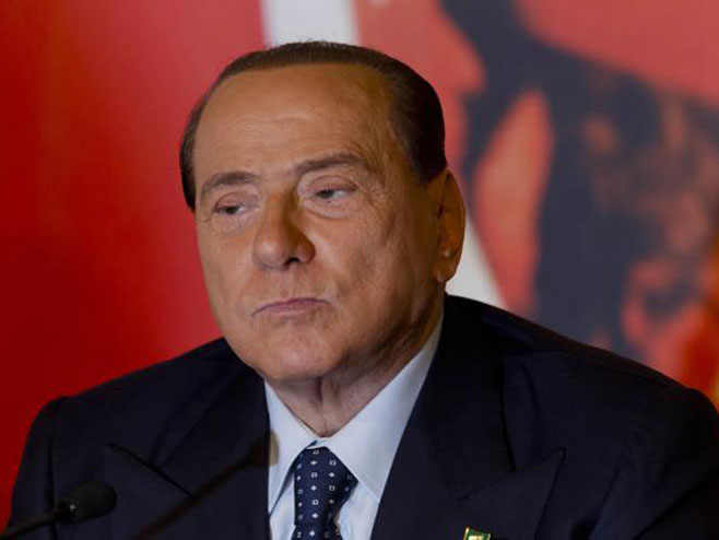 Силвио Берлускони - Фото: AP