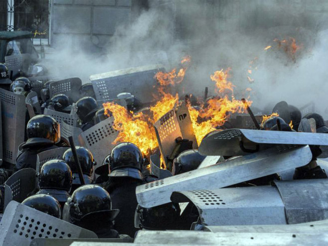 Протести у Кијеву - Фото: REUTERS