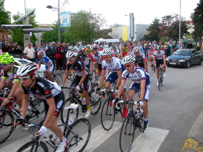 Учесници Међународне бициклистичке трке "Бањалука-Београд" - Фото: СРНА