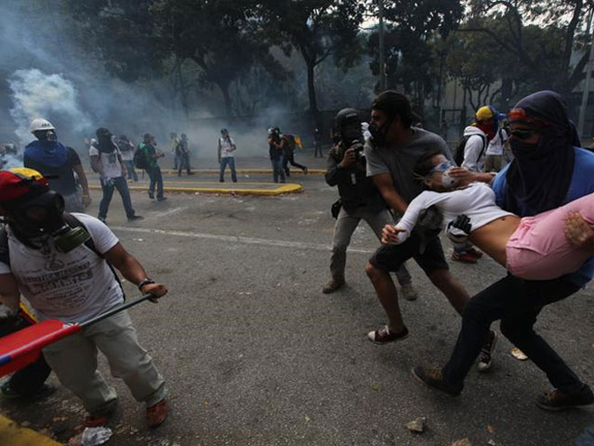 Сукоби у Каракасу - Фото: AP