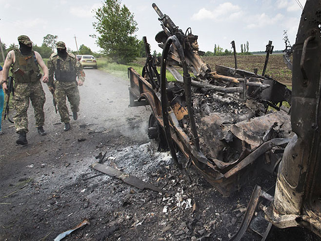Украјина, згариште послије сукоба зараћених страна - Фото: AP