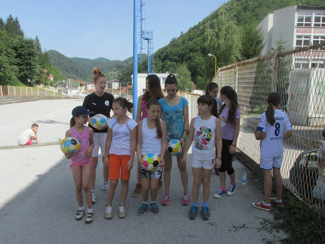 Сребреница: Љетна школа фудбала - Фото: СРНА