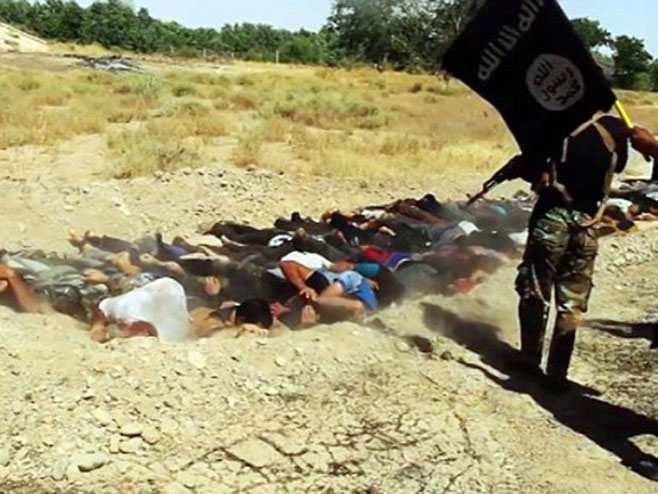 Исламски милитанти у Ираку сријељају младиће - Фото: AP