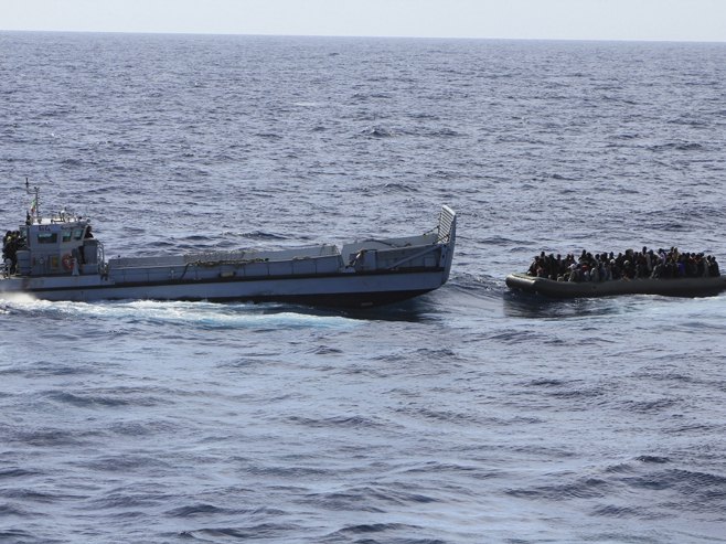 Брод са имигрантима - Фото: илустрација