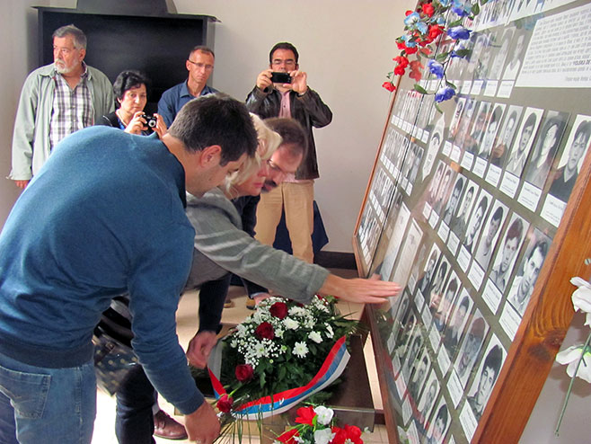 У касарни "Козара" помен за 72 погинула војна полицајца - Фото: СРНА