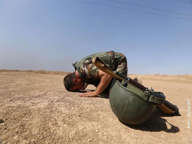 Курдски војник - Фото: Beta/AP