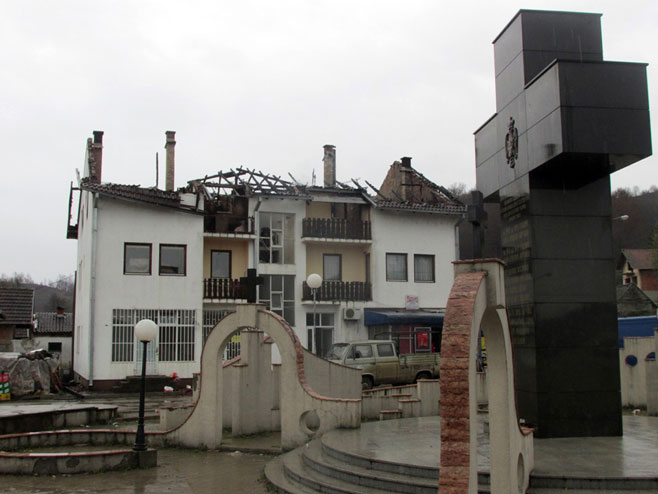 Борачка стамбена зграда у Братунцу - Фото: СРНА
