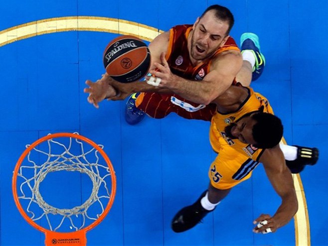 Алекс Марић (ФОТО: www.eurocupbasketball.com) - 