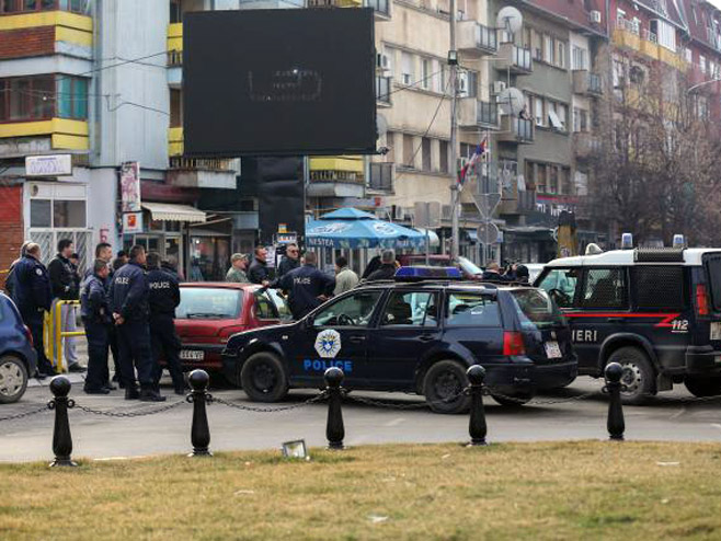 Експлозија у центру Косовске Митровице - Фото: ТАНЈУГ