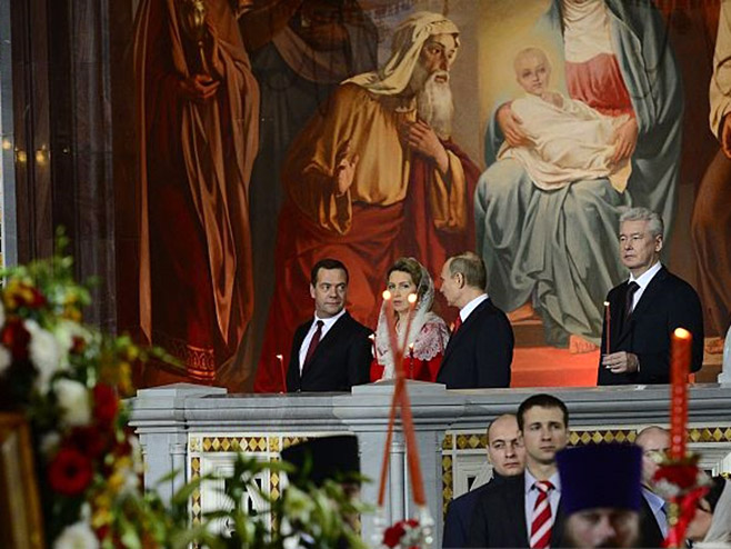 Москва, Путин и Медведев на Васкршњој литургији - Фото: Getty Images