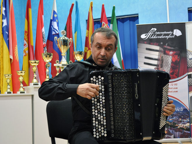 Јуриј Шишкин - међународни фестивал музике "Дани хармонике" - Фото: СРНА