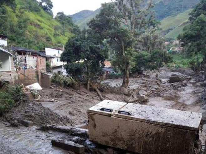 Клизишта након поплава на сјеверозападу Колумбије (Фото: eltiempo.com) - 
