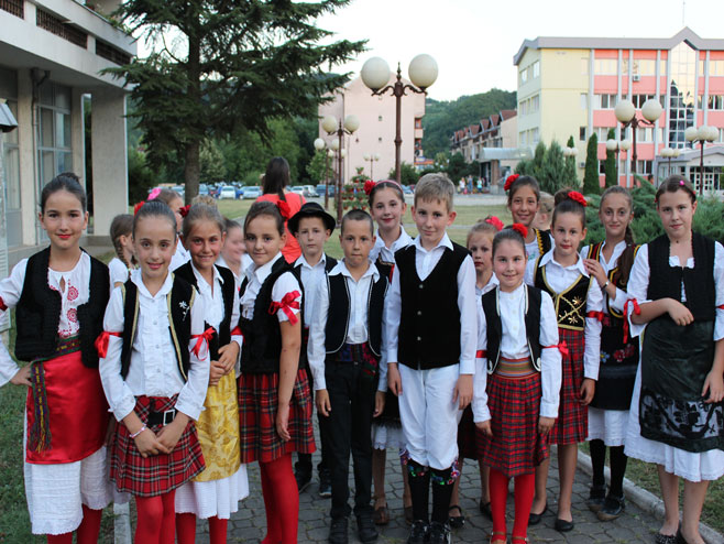 Угљевик: Шести међународни фестивал фолклора - Фото: СРНА
