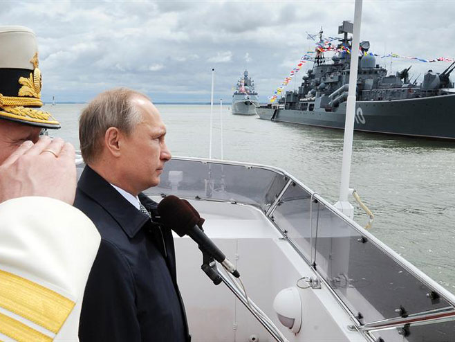 Путин на прослави дана Руске морнарице - Фото: РИА Новости