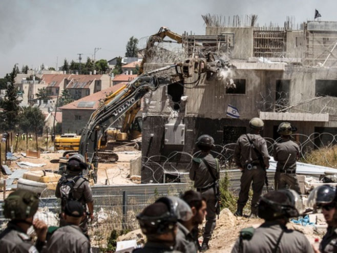 Израелци руше насеље - Фото: Beta/AP