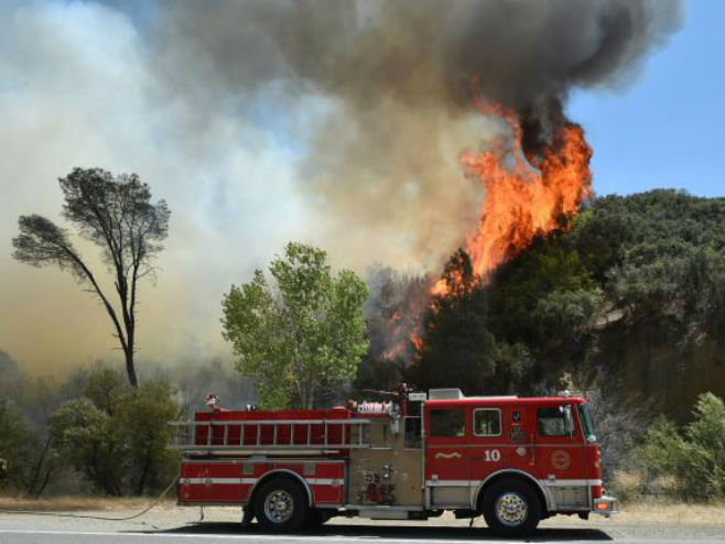 Пожар у Калифорнији - Фото: AP