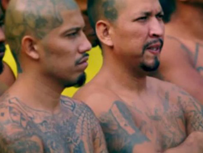У затворима Ел Салвадора (Фото:: YouTube / DiscoveryTV) - 