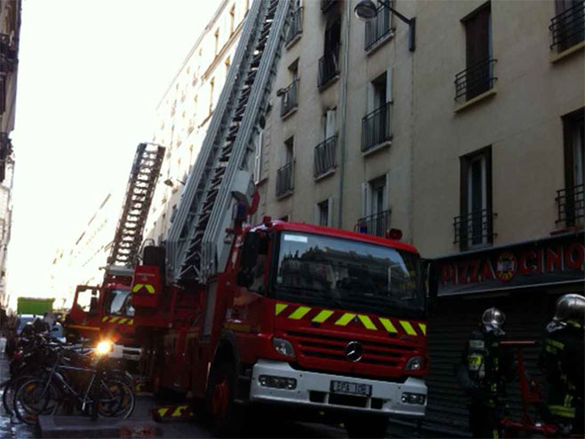 Париз: У пожару осморо мртвих, међу којима двоје дјеце (фото: Fabrice Pouliquen / 20 Minutes) - 