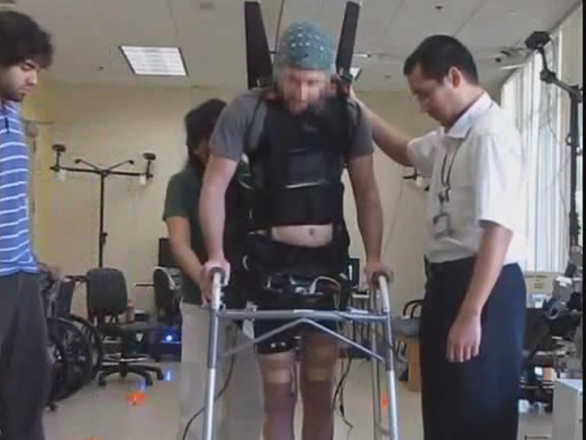 Параплегичар проходао након петогодишње парализе - Фото: Screenshot/YouTube
