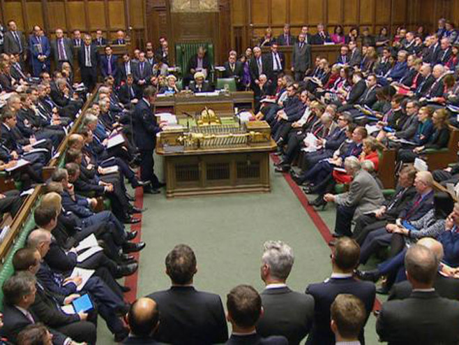 Британски парламент - Фото: AP