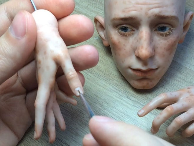 Ruski umjetnik pravi nevjerovatno realistične lutke /FOTO:Instagram/