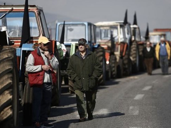 Протест фармера у Грчкој (Фото: tovima.gr) - 