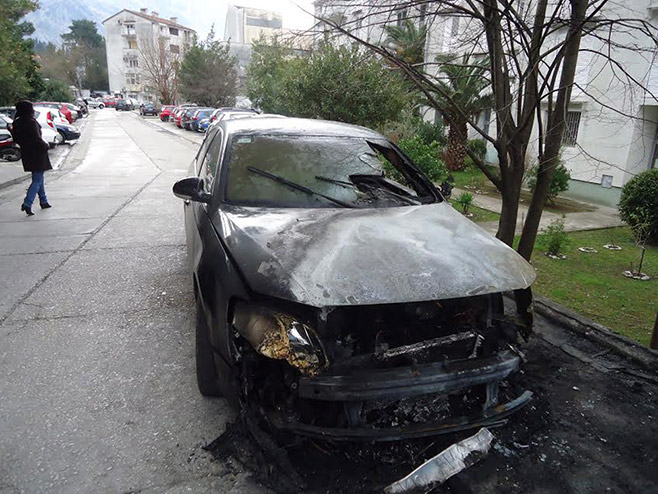 Котор: Запаљен аутомобил посланика ДПС-а - Фото: СРНА