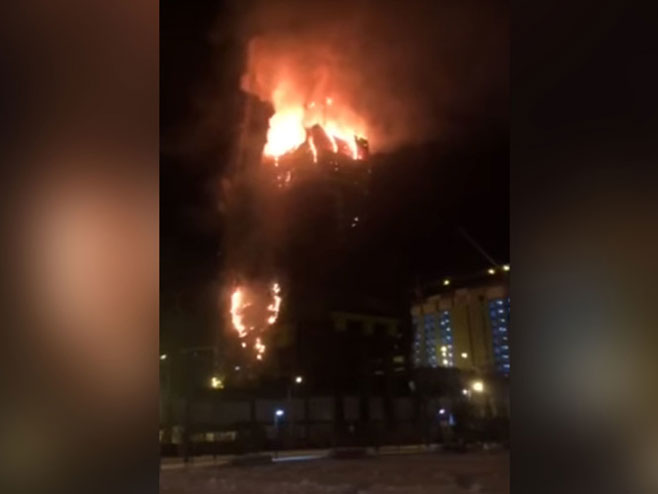 Пожар у згради(Фото:  Tengrinews TV /YouTube) - 