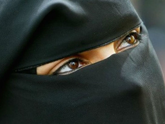 Дјевојка у никабу (фото: jihadwatch.org) - Фото: илустрација