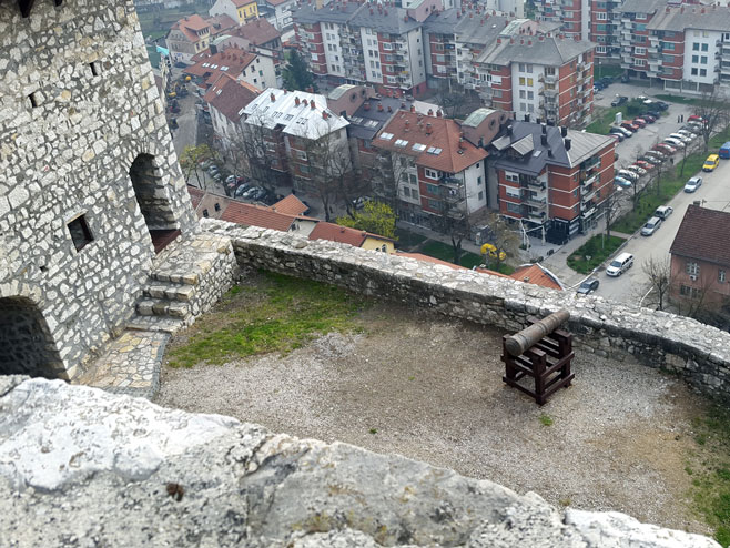Археолошка истраживања на добојској тврђави - Фото: СРНА