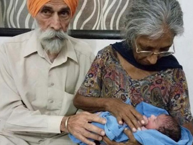Мајка бебе има 72, а отац 79 година - Фото: telegraph