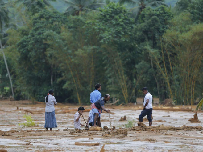Шри Ланка - поплаве (Фото:alala.ir) - 