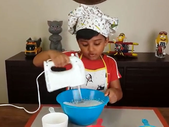 Има 6 год и прави сладолед за који му нуде 2.000 долара - Фото: Screenshot/YouTube