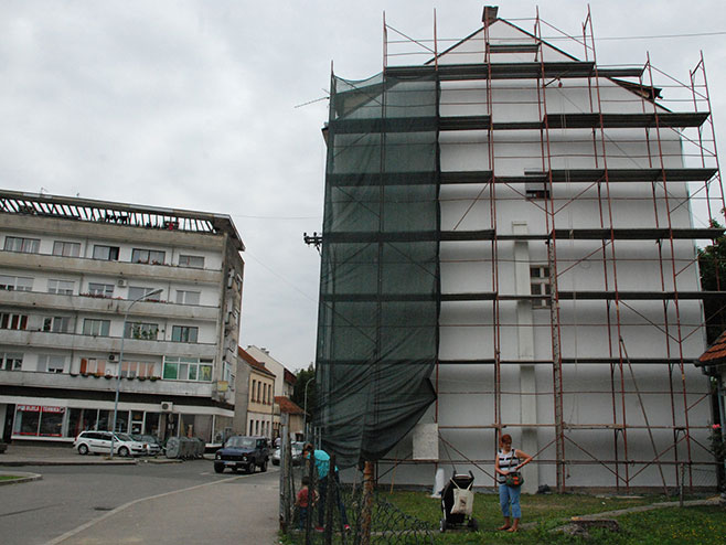 Приједор: Фасада за нови мурал - Фото: СРНА