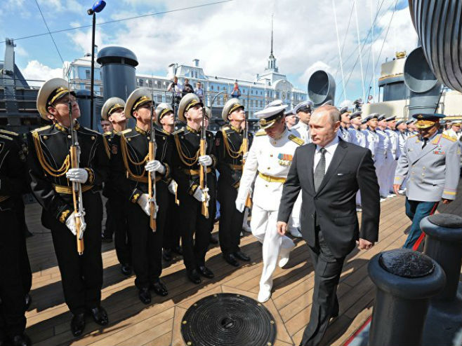 Путин на обиљежавању Дана руске морнарице (фото: © Sputnik/ Михаил Климентьев) - 