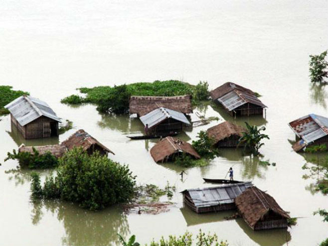 Поплаве у Индији (фото: financialexpress.com) - 