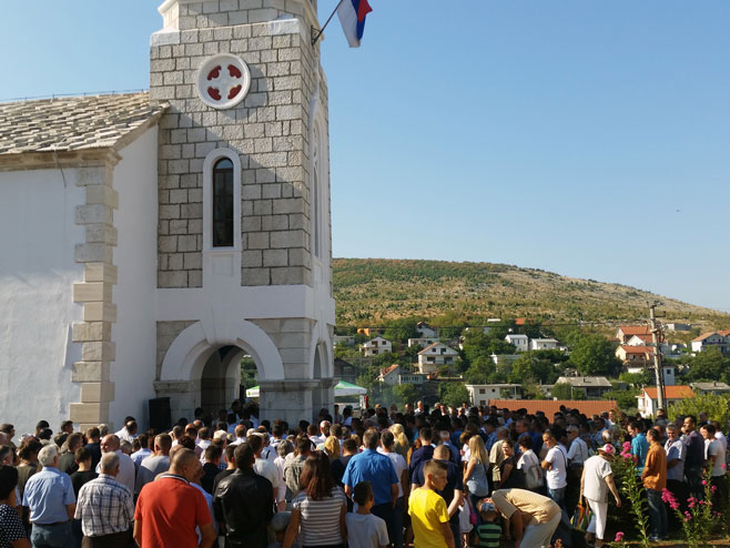 Прослављена слава цркве Светог Василија Острошког у Благају