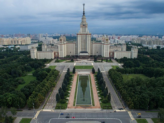 Поглед на Москву и Универзитет "Ломоносов" (Фото: Sputnik/Maxim Blinov) - 