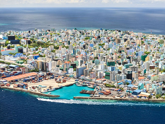 Малдиви (фото:putujmojeftino.com) - 