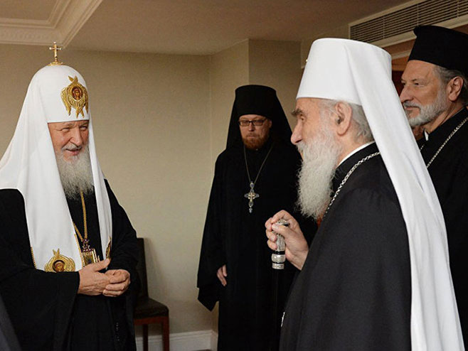 Патријарх српски Иринеј и патријарх руски Кирил (фото:mospat. ru) - 