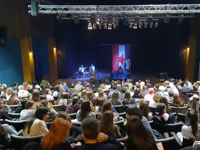 Јесењи позоришни фестивал на Мећавнику - Фото: СРНА