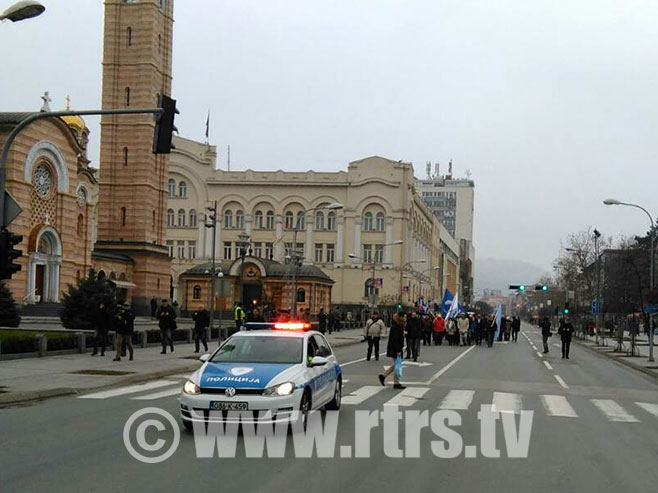 U Banjaluci mirni protesti budžetskih korisnika (Foto: RTRS)