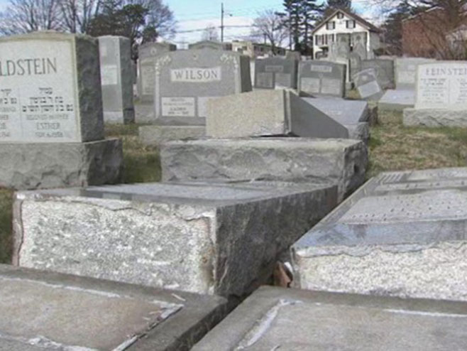 У Филаделфији оскрнављено 500 гробова на Јеврејском гробљу (фото: abc.com) - 