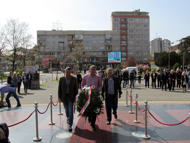 Бијељина - Дан обиљежавања страдања на Теочаку - Фото: СРНА