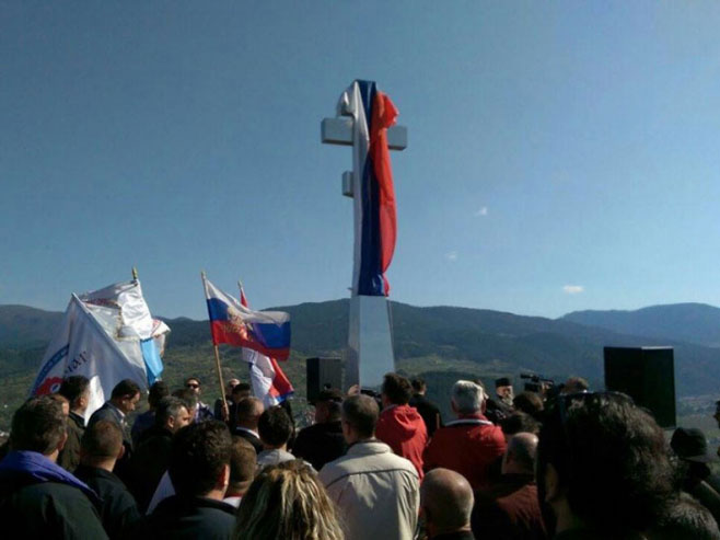 Крст у част руских добровољаца изнад Вишеграда (Фото: N1) - 